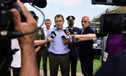 Ο Παναγιωτόπουλος «παραίτησε» τον ανεμβολίαστο διοικητή του νοσοκομείου ΝΙΜΙΤΣ