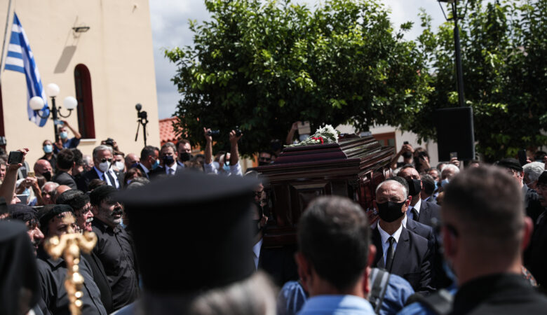 Στην κρητική γη επέστρεψε ο Μίκης Θεοδωράκης – Συγκίνηση και ευγνωμοσύνη για τον μεγάλο Έλληνα μουσικοσυνθέτη