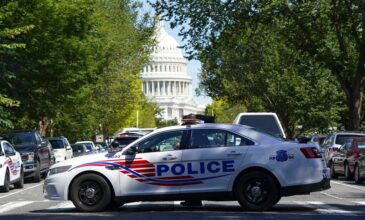 ΗΠΑ: Συνελήφθη 44χρονος με όπλα κοντά στην έδρα του Δημοκρατικού Κόμματος