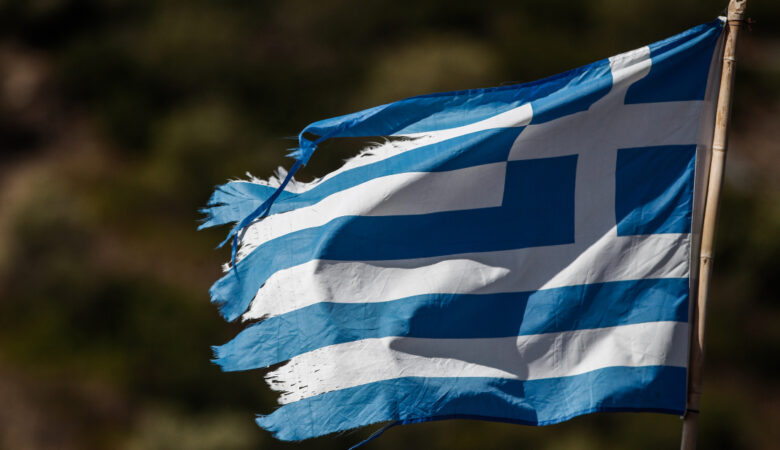 Καβάλα: Συνελήφθη Βούλγαρος που κατέβασε από το λιμάνι την ελληνική σημαία και ανύψωσε της χώρας του