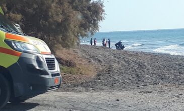 Ταυτοποιήθηκε η σορός γυναίκας που βρέθηκε νεκρή σε παραλία στη Σαντορίνη