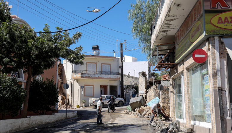 Πιστώνονται 3,9 εκατ. ευρώ στους σεισμόπληκτους της Κρήτης