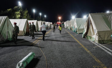 Σεισμός στην Κρήτη: Έστησαν Κέντρο Υγείας μέσα σε σκηνή του στρατού στο Αρκαλοχώρι