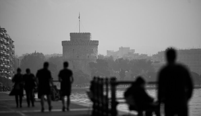 Κορονοϊός: «Καμπανάκι» ειδικών για τη Βόρεια Ελλάδα – Οι παράγοντες που θα οδηγήσουν σε καθολικό lockdown