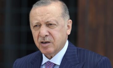 Ερντογάν: Η Τουρκία δεν μπορεί να εγκαταλείψει τις σχέσεις με τη Ρωσία ή την Ουκρανία