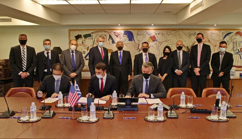 Υπογραφή συμβάσεων για την υλοποίηση της Μονάδας Συνδυασμένου Κύκλου με φυσικό αέριο στην Αλεξανδρούπολη από τον Όμιλο Κοπελούζου