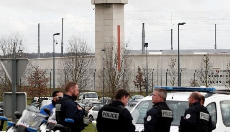 Γαλλία: Ομηρία φρουρού σε φυλακή υψίστης ασφαλείας από κρατούμενο