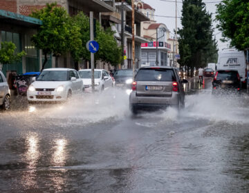 Νέα προειδοποίηση από την ΕΜΥ: Ισχυρές βροχές, καταιγίδες και τοπικές χαλαζοπτώσεις μέχρι και την Παρασκευή