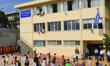 Κορονοϊός: Εφοδιάστηκαν με self test τα σχολεία – Πώς θα διατίθενται στους γονείς
