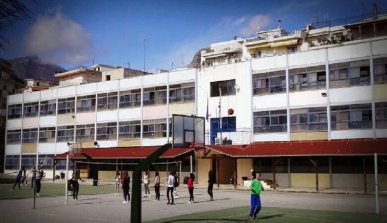 Ξάνθη: Άγριος ξυλοδαρμός μαθητή Γυμνασίου μέσα στο σχολείο