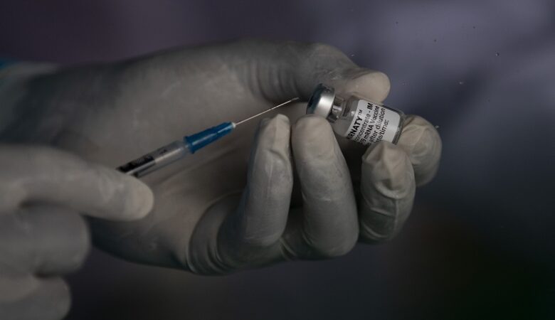 ΕΜΑ: Ασφαλής και αποτελεσματική η τρίτη δόση του εμβολίου 3 μήνες μετά την δεύτερη