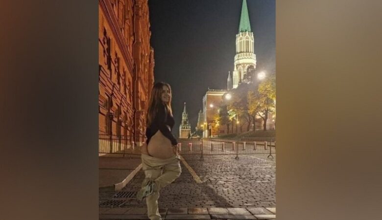Ποινή φυλάκισης σε ρωσίδα πορνοστάρ για προκλητική φωτογράφιση στο Κρεμλίνο