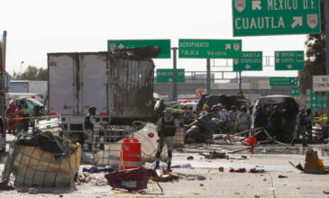 Τραγωδία στο Μεξικό: Τουλάχιστον 19 νεκροί σε καραμπόλα – Έσπασαν τα φρένα φορτηγού