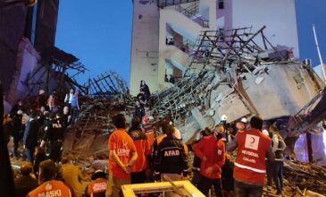 Τουρκία: Κτίριο κατέρρευσε στη Μαλάτια – Αγωνία για τους εγκλωβισμένους