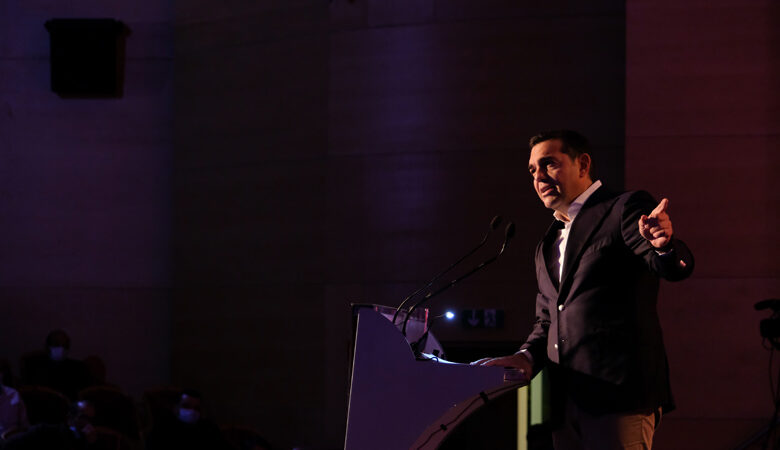 Τσίπρας από Κομοτηνή: Αυτή η κυβέρνηση πρέπει να φύγει μία ώρα αρχύτερα για να σταματήσει να ματώνει τη χώρα