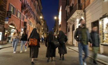 Κορονοϊός: Πάνω από 10.000 κρούσματα το τελευταίο 24ωρο στην Ιταλία