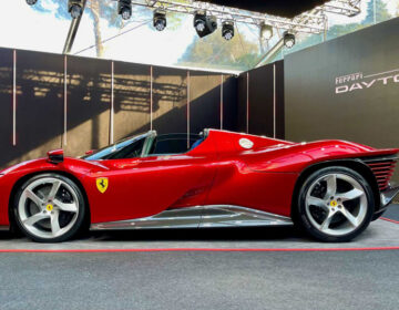 Η Ferrari θα δέχεται στις ΗΠΑ πληρωμές με κρυπτονομίσματα για τα αυτοκίνητά της