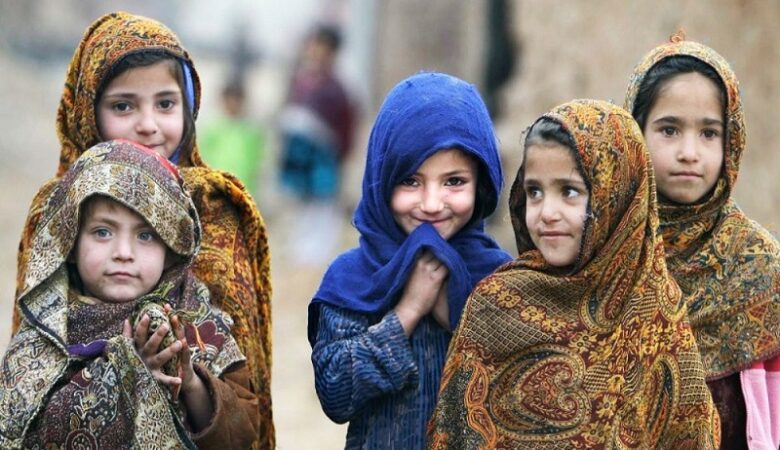 Αφγανιστάν: Γονείς «παντρεύουν» ακόμα και μωρά κορίτσια για να γλιτώσουν τη λιμοκτονία