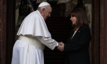 Πάπας Φραγκίσκος: Στο Προεδρικό Μέγαρο για τη συνάντηση με Σακελλαροπούλου – Μητσοτάκη