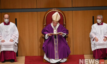 Πάπας Φραγκίσκος: Η Καθολική Θεία Λειτουργία στο Μέγαρο Μουσικής με τον φακό του News