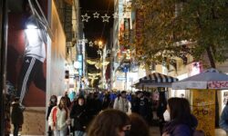 Πώς θα λειτουργήσουν τα καταστήματα την εορταστική περίοδο σε όλη την Ελλάδα