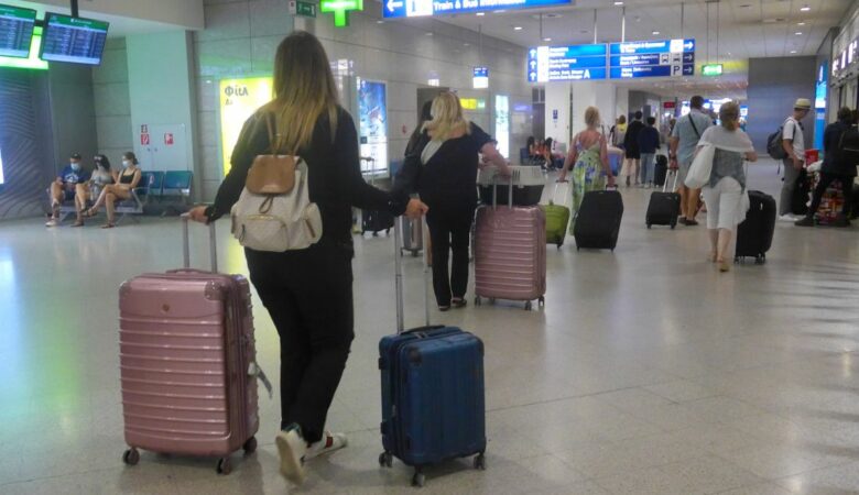«Απογειώθηκε» η επιβατική κίνηση τον Ιανουάριο στα ελληνικά αεροδρόμια