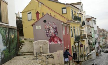 Κορονοϊός: Στην Πορτογαλία επιβάλλονται μέτρα μετά τα Χριστούγεννα – «Καλπάζει» η παραλλαγή Όμικρον