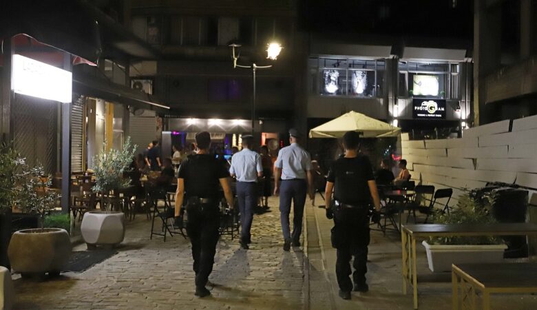 Κορονοϊός: Οκτώ συλλήψεις, 11 «λουκέτα» και 465 πρόστιμα για παραβίαση των μέτρων
