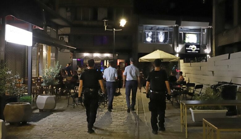 Κορονοϊός: «Βροχή» προστίμων, 22 συλλήψεις και 35 «λουκέτα» για παραβίαση των μέτρων
