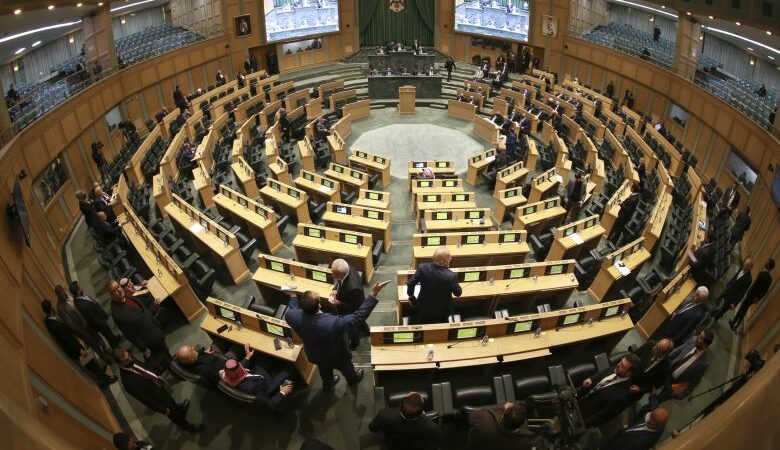 Ιορδανία: Συμπλοκές μεταξύ βουλευτών σε συνεδρίαση για την ισότητα ανδρών-γυναικών