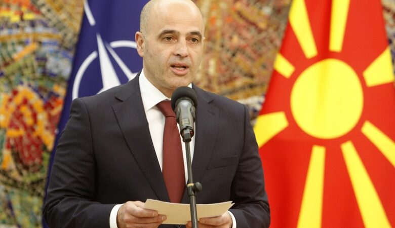 Βόρεια Μακεδονία: Ο Ντιμίταρ Κοβάτσεφσκι έλαβε εντολή σχηματισμού κυβέρνησης