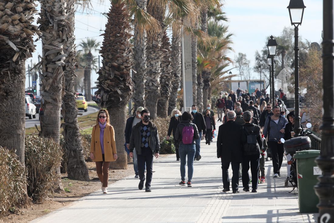 Καλοκαιρία με μικρή άνοδο της θερμοκρασίας σήμερα Σάββατο – Με τι καιρό θα κάνουμε Χριστούγεννα