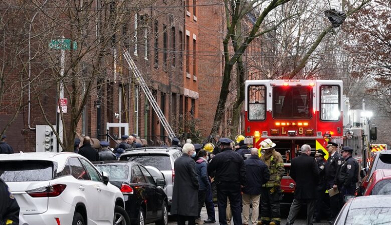 Τραγωδία με τουλάχιστον 13 νεκρούς από πυρκαγιά σε τριώροφο κτίριο στις ΗΠΑ