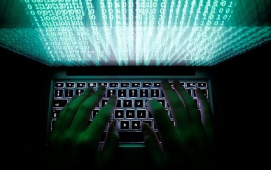 Το Ισραήλ εξαπολύει «μαζικό κυβερνοπόλεμο» κατά των ψηφιακών υποδομών του Ιράν