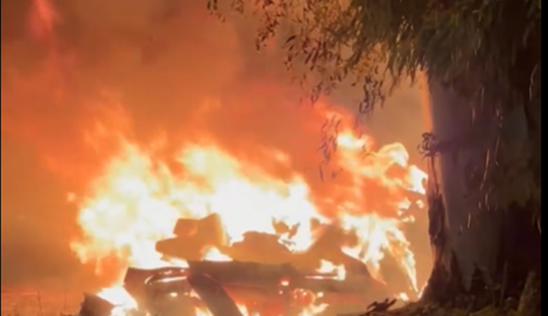 Τραγωδία στη Βάρη: Βίντεο με Ferrari που τυλίχθηκε στις φλόγες – Νεκρός ο αδερφός της Κατερίνας Μονογυιού, βουλευτή της ΝΔ