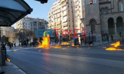 Θεσσαλονίκη: Επεισόδια στην πορεία αντιεξουσιαστών – «Βροχή» από μολότοφ και πέτρες