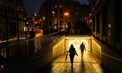 Βρυξέλλες: Υπό κράτηση 23χρονος Γάλλος επειδή έσπρωξε γυναίκα στις ράγες του μετρό