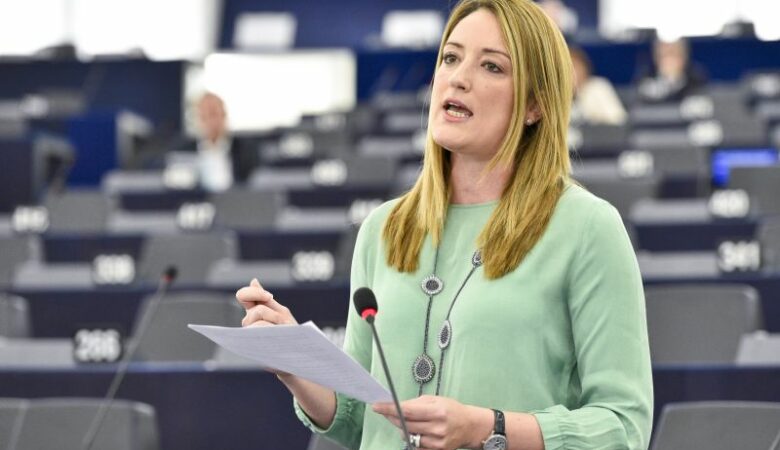 Νέα πρόεδρος του Ευρωπαϊκού Κοινοβουλίου εξελέγη η Ρομπέρτα Μετσόλα