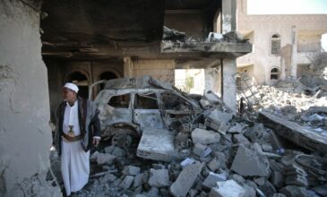 Πάνω από 100 νεκροί σε αεροπορική επίθεση στην Υεμένη