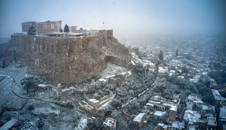 Κακοκαιρία «Ελπίδα»: Πώς θα κινηθεί τις επόμενες ώρες το φαινόμενο – Πότε υποχωρεί ο χιονιάς