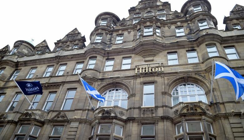 Hilton: Ανοίγει δύο ξενοδοχεία στην Αττική