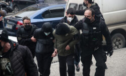 Δίκη για τη δολοφονία του Άλκη Καμπανού – «Έβαλαν 12 φοβερά αυτογκόλ», είπε η εισαγγελέας