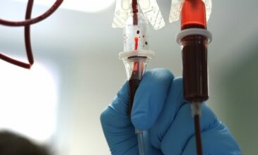 Κορονοϊός: Παιδί 2 ετών πρέπει να υποβληθεί σε επέμβαση στην καρδιά, αλλά οι γονείς δεν δέχονται αίμα εμβολιασμένων δωρητών