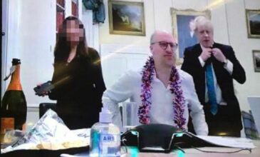 Partygate: Βρετανοί αξιωματούχοι άρχισαν να παραλαμβάνουν πρόστιμα για πάρτι στην Ντάουνινγκ Στριτ