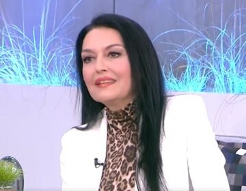 Ελένη Φιλίνη: Κόλλησε η γυναίκα του σκηνοθέτη δίπλα μου στον καναπέ και άρχισε να με χαϊδεύει