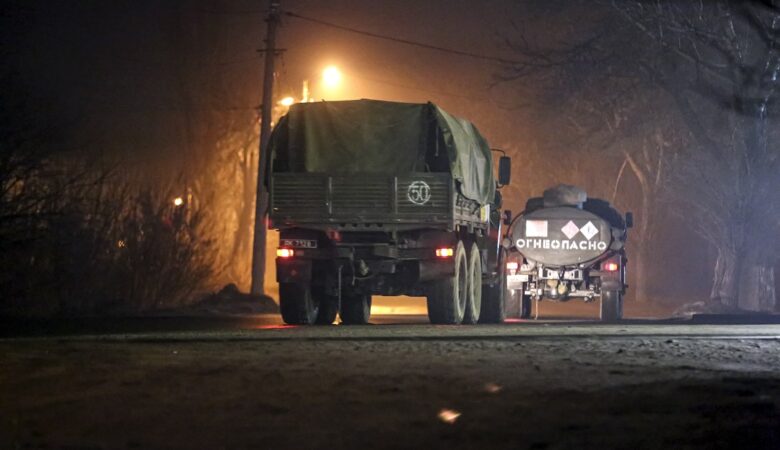 Τύμπανα πολέμου στην Ουκρανία: Κονβόι με στρατιωτικό εξοπλισμό κατευθύνονται από τη Ρωσία προς το Ντονέτσκ