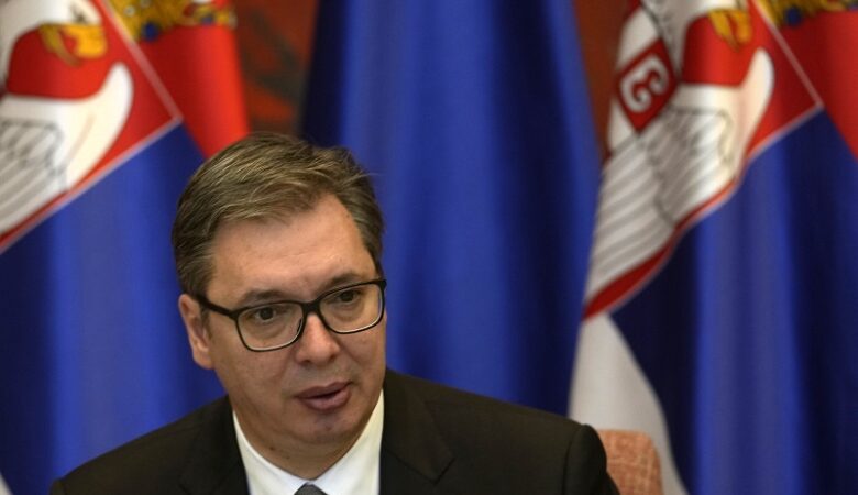 Σερβία: Τηλεφωνική επικοινωνία Μπλίνκεν – Βούτσιτς για το ζήτημα του Κοσόβου