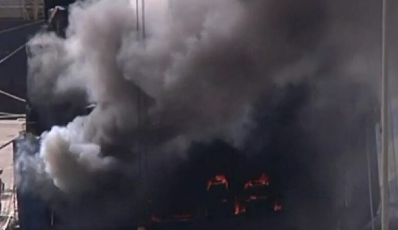 Euroferry Olympia: Καίγεται ακόμα 10 ημέρες μετά το πλοίο – Βίντεο ντοκουμέντο