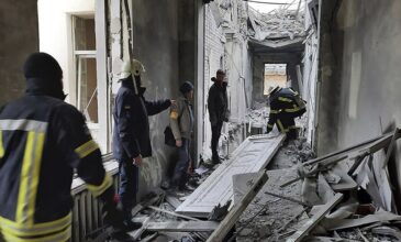 Πόλεμος στην Ουκρανία: Πολύνεκροι αεροπορικοί βομβαρδισμοί σε κατοικημένη περιοχή στο Χάρκοβο