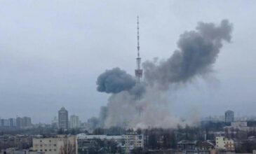 Πόλεμος στην Ουκρανία: Βομβαρδίζεται το Κίεβο – Πέντε νεκροί από χτυπήματα στον πύργο τηλεπικοινωνιών